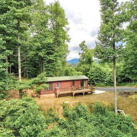 Quaint Log Cabin With Views Near West Jefferson Warrensville Εξωτερικό φωτογραφία